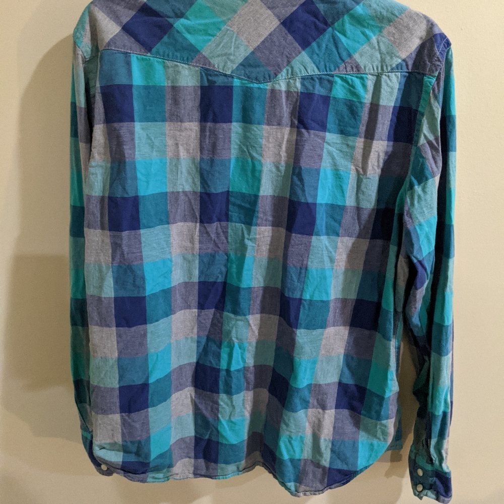 American Eagle Shirt - Picture 7 of 7